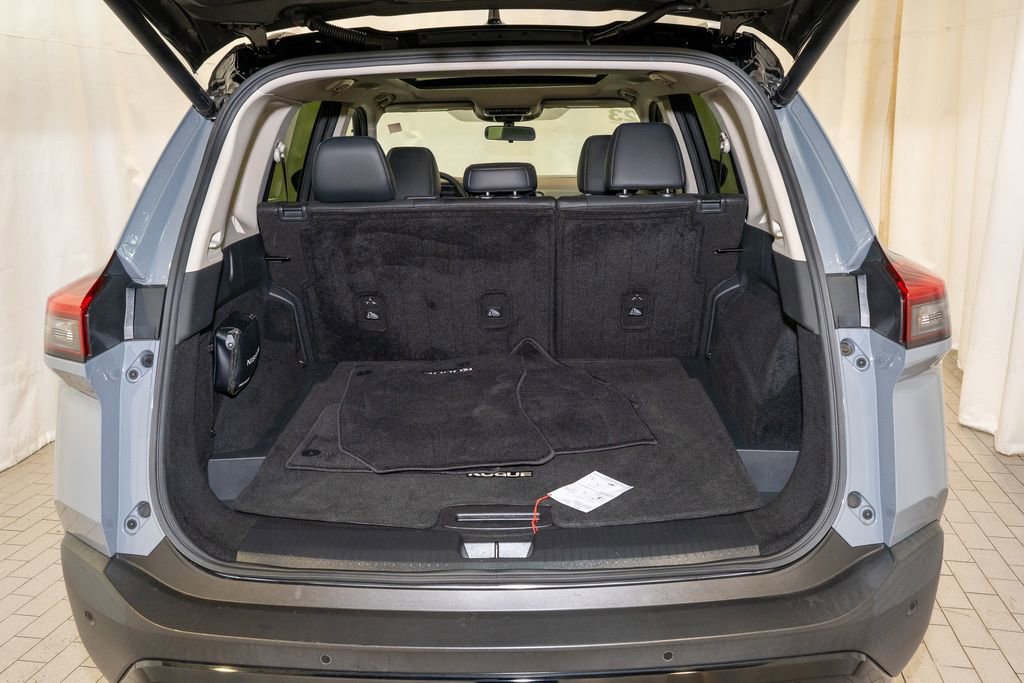 Certified 2023 Nissan Rogue SV w/ SV Premium B Package image 5