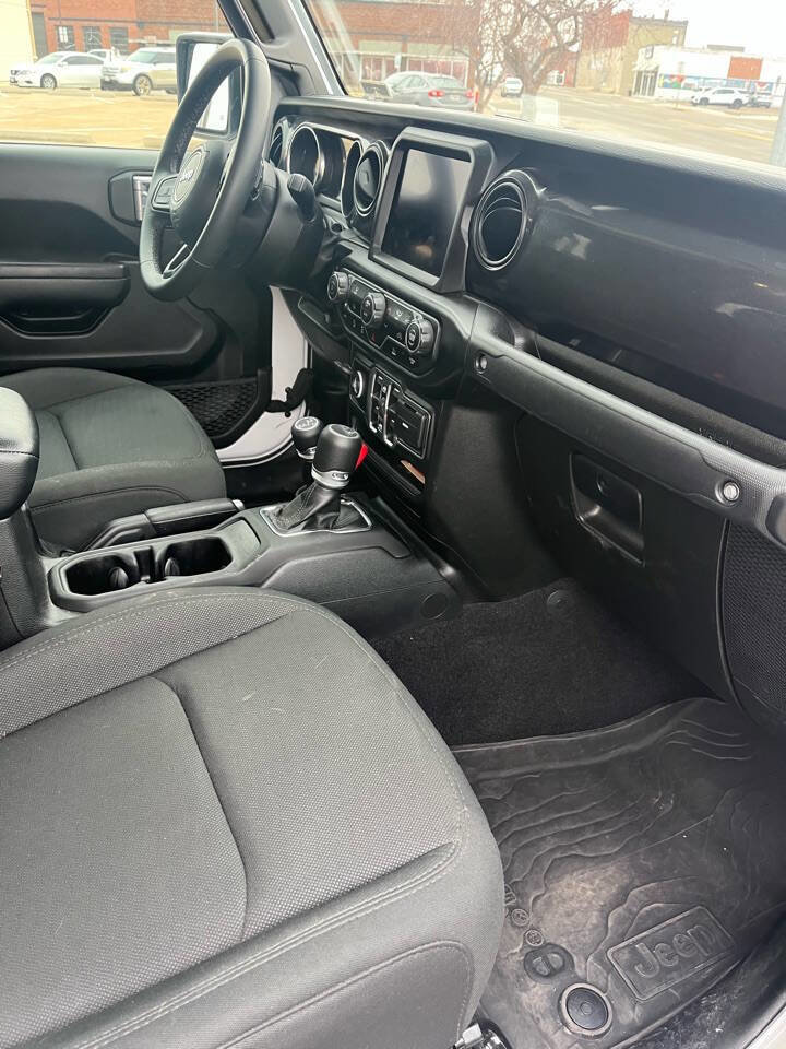 Used 2022 Jeep Gladiator Sport image 35