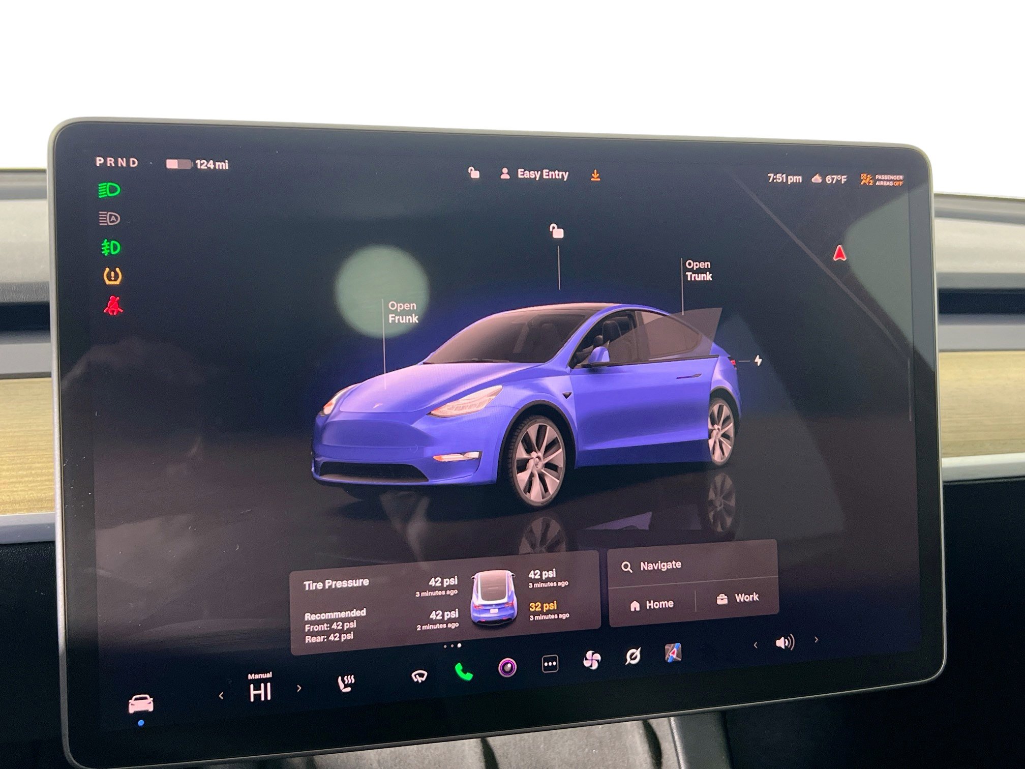 Used 2023 Tesla Model Y Long Range image 23