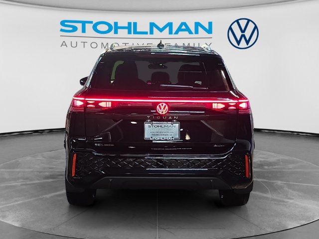 New 2026 Volkswagen Tiguan SEL R-Line AWD/4WD image 6