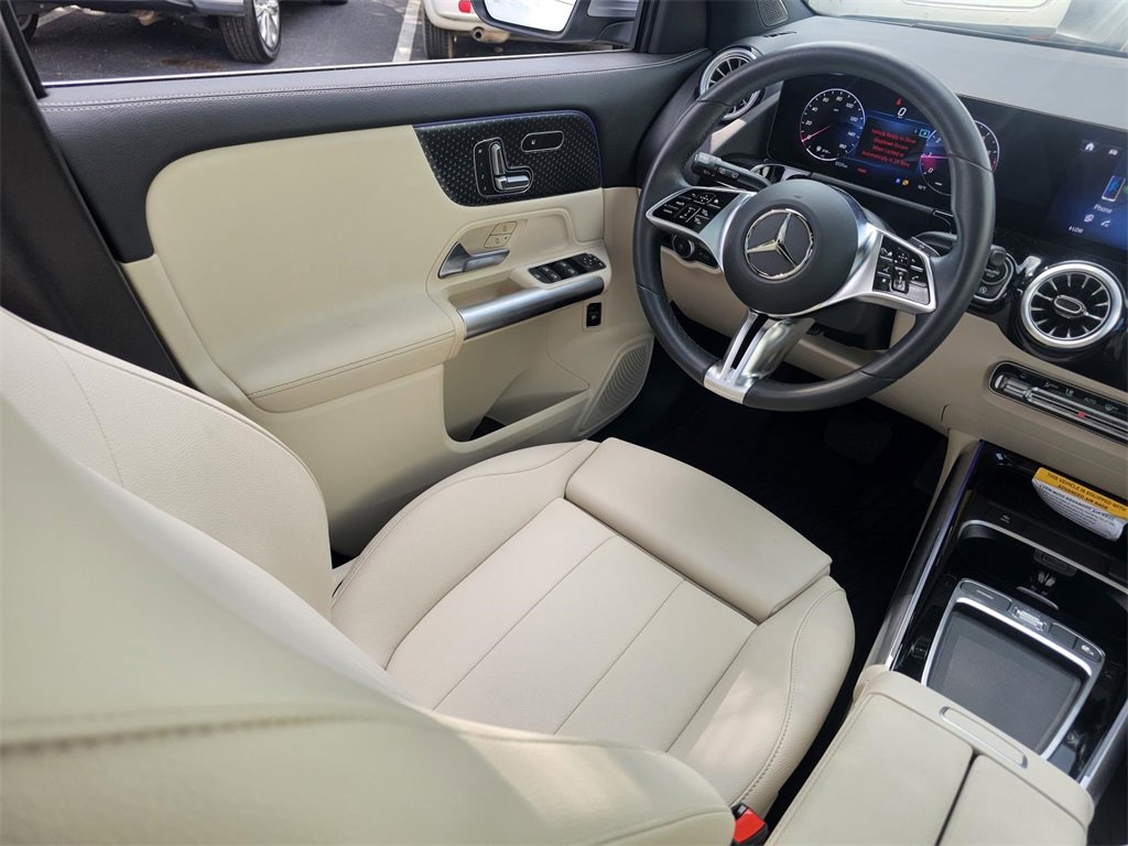 Certified 2025 Mercedes-Benz GLA 250 GLA  250 image 27