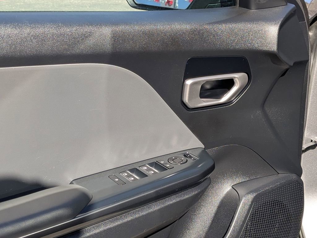 Used 2025 Kia K4 LXS image 14