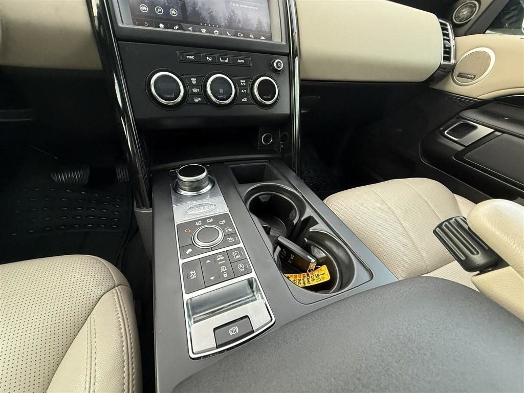 Used 2018 Land Rover Discovery SE AWD/4WD image 34
