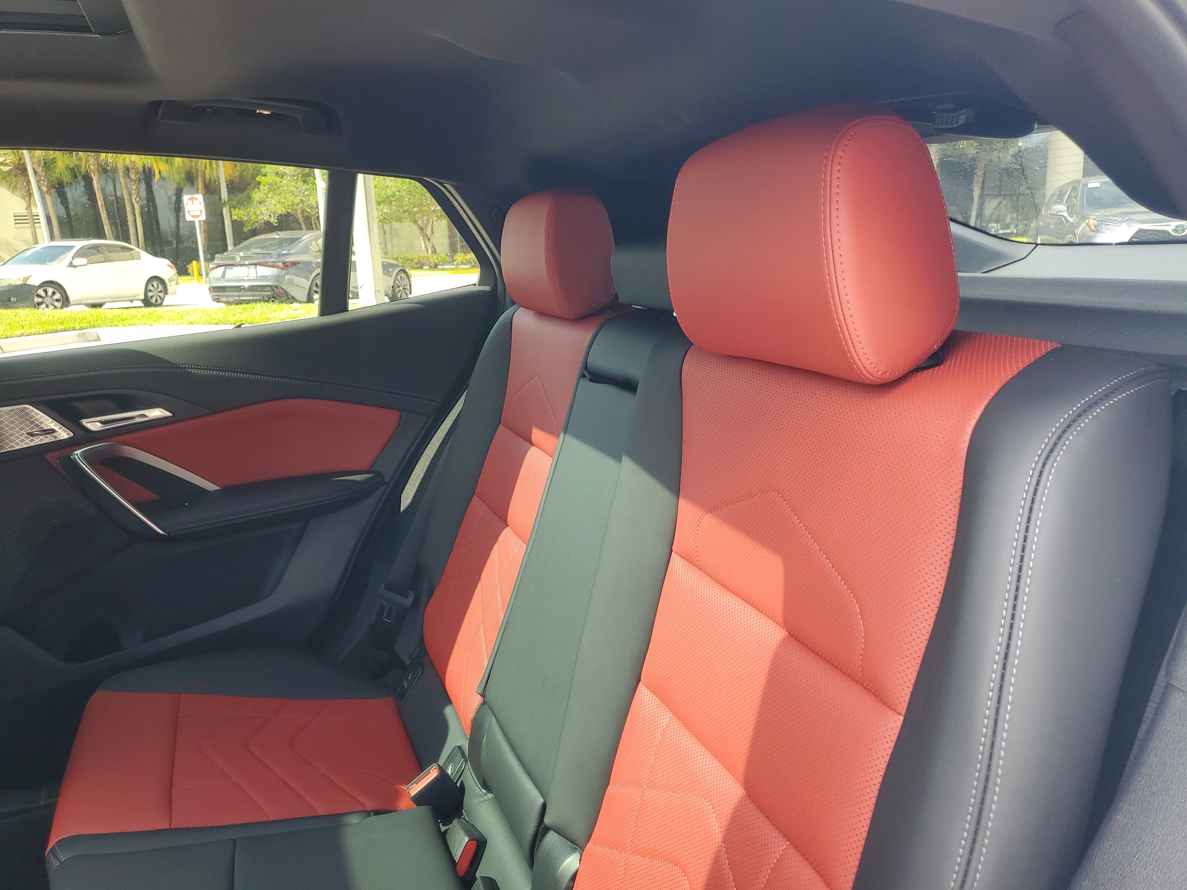 Used 2024 BMW X2 xDrive28i w/ Premium Package image 14