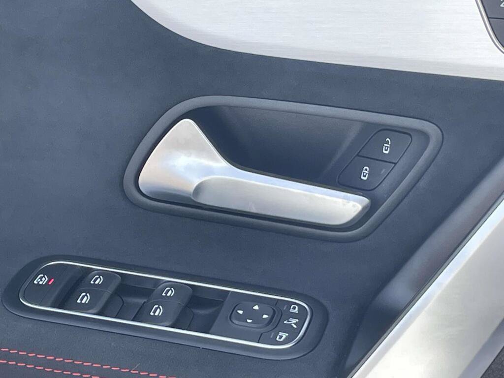 Certified 2023 Mercedes-Benz CLA 35 AMG 4MATIC image 31
