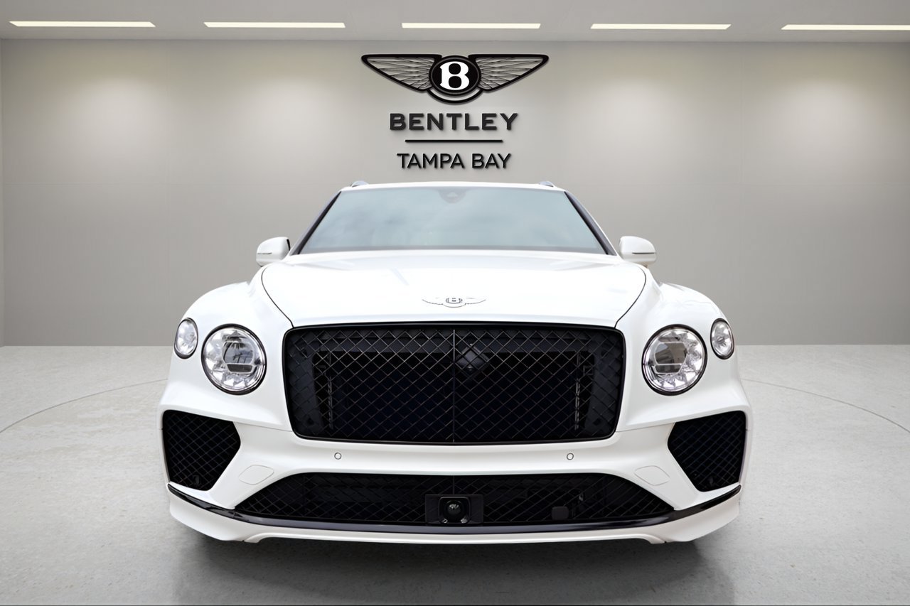 Used 2024 Bentley Bentayga AWD/4WD image 10