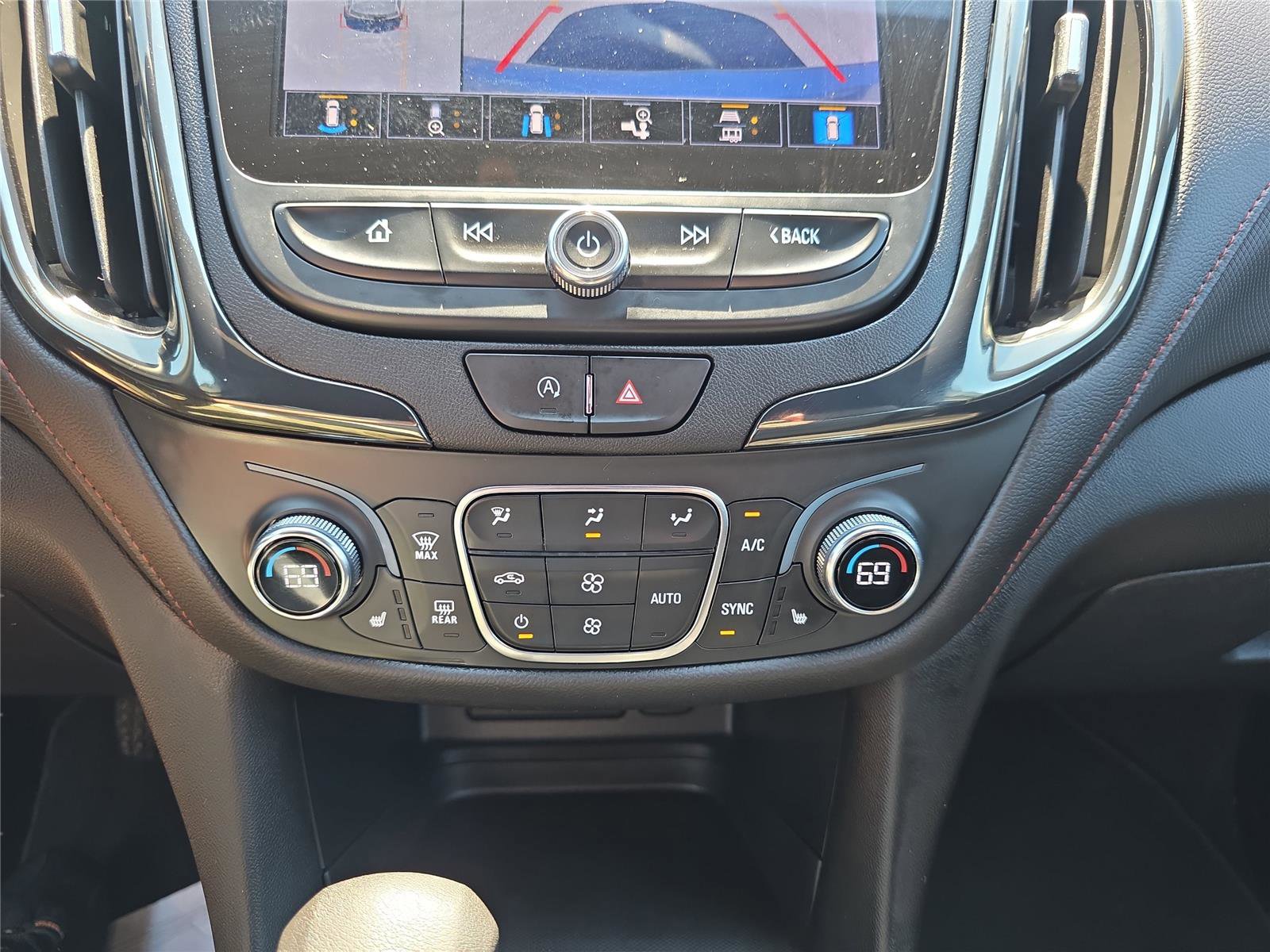 Used 2023 Chevrolet Equinox RS w/ RS Leather Package image 19