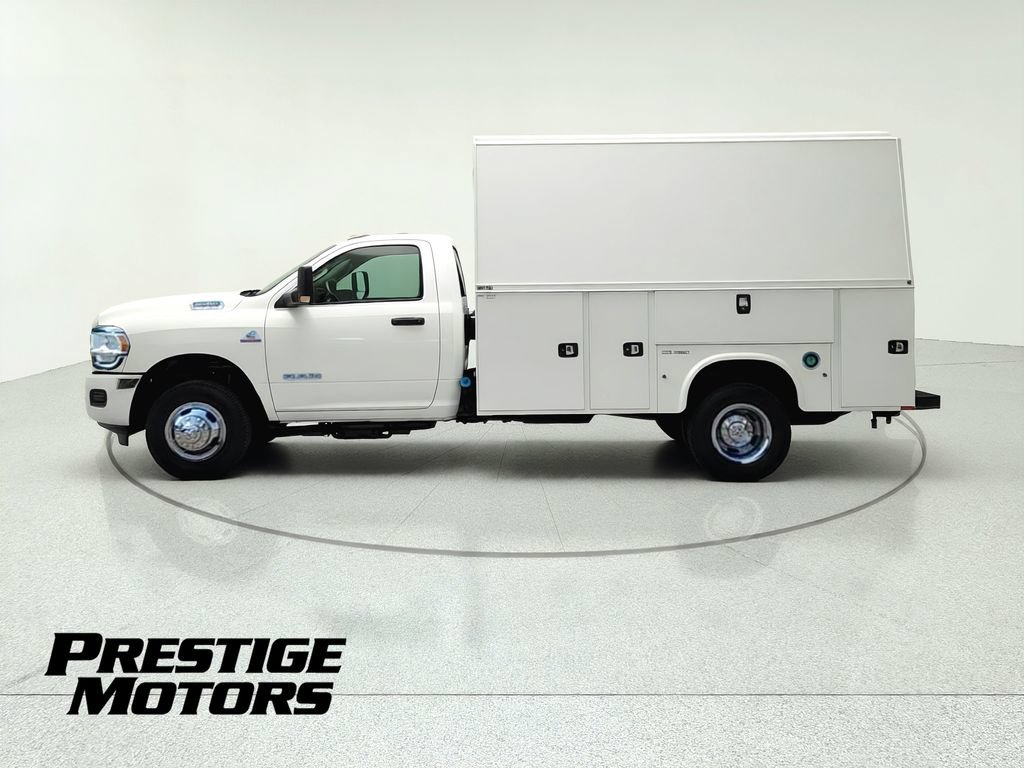 Used 2021 RAM 3500 Tradesman w/ Chrome Appearance Group RWD image 5