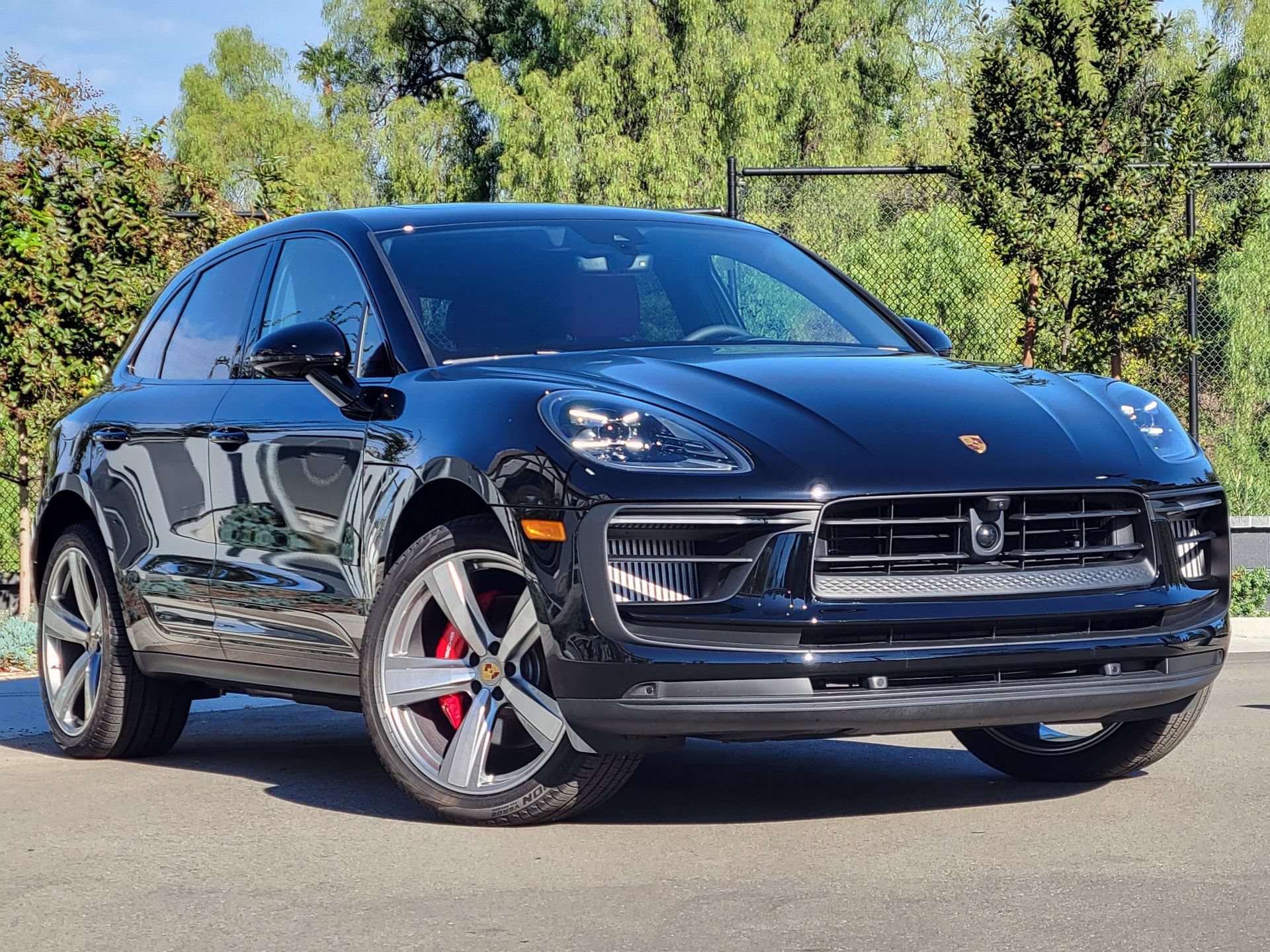 New 2025 Porsche Macan S AWD/4WD image 9
