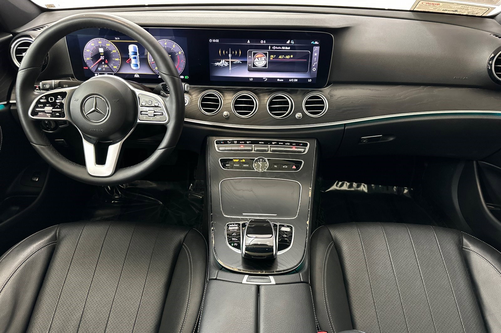 Used 2019 Mercedes-Benz E 300 image 28