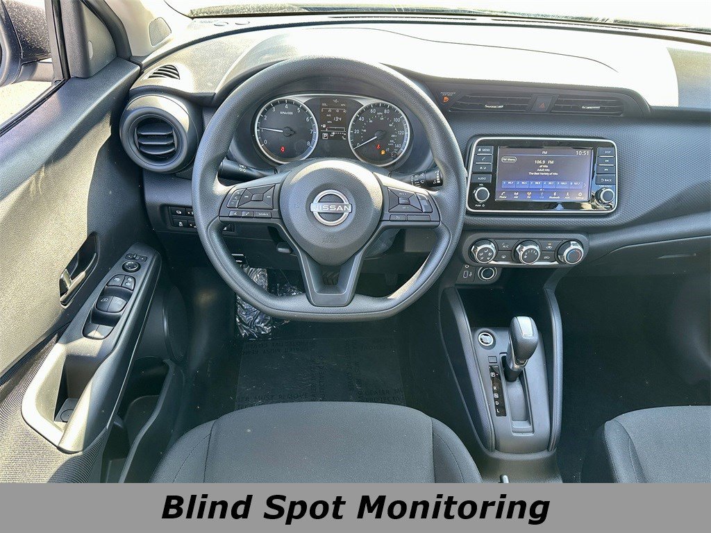 Used 2025 Nissan Kicks Play S image 4