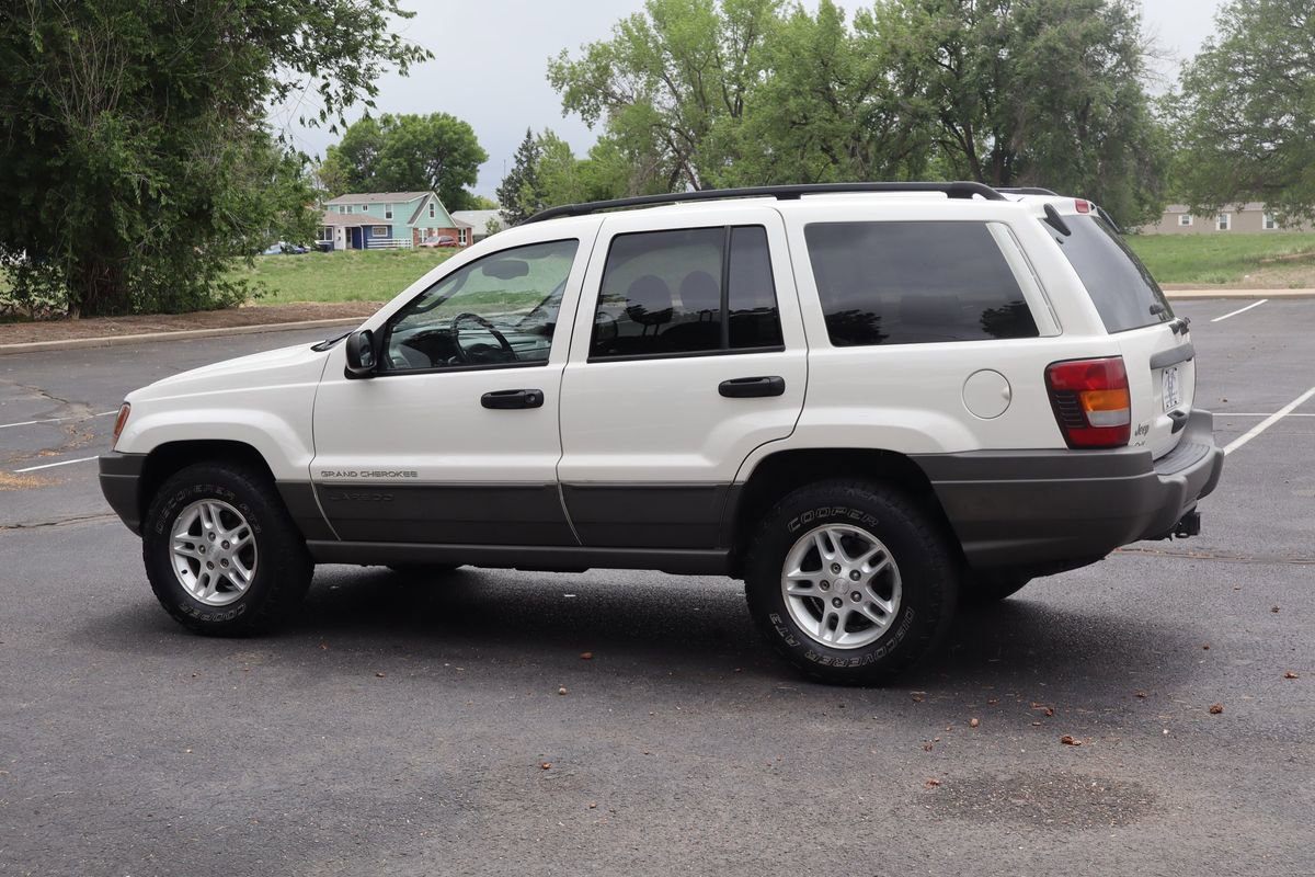 Used 2002 Jeep Grand Cherokee Laredo AWD/4WD image 8