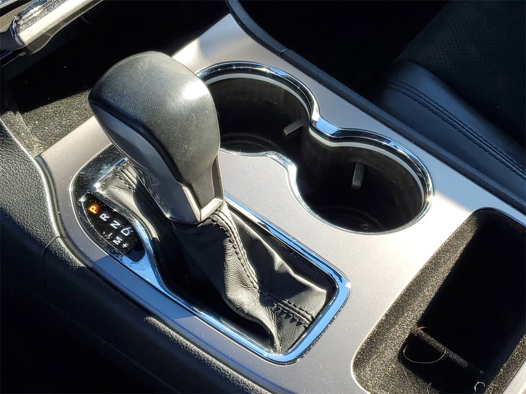 Used 2021 Jeep Grand Cherokee Laredo X image 19