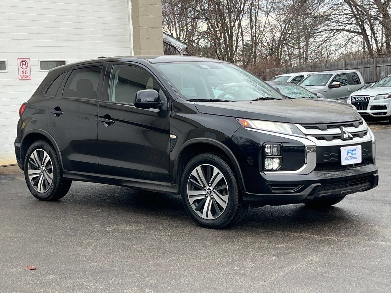 Used 2021 Mitsubishi Outlander Sport Black Edition image 4