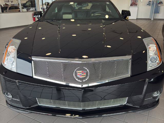 Used 2009 Cadillac XLR V w/ Weather Veil Package RWD image 2