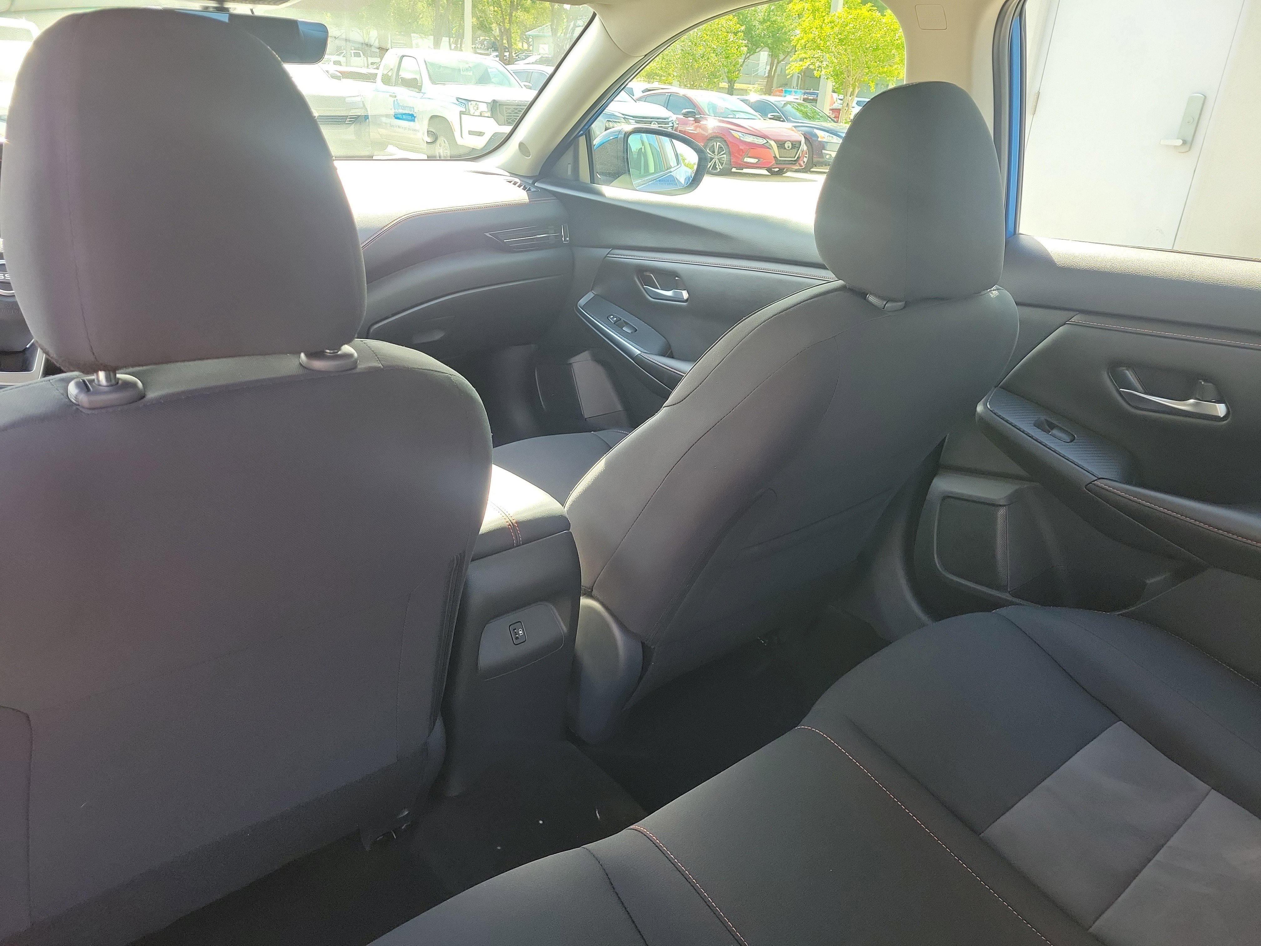 Certified 2024 Nissan Sentra SR FWD image 17