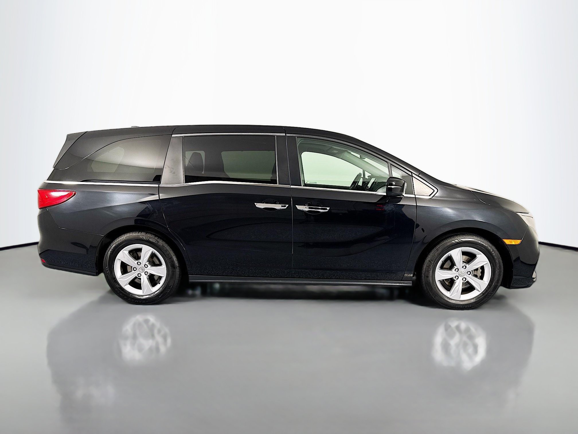 Certified 2019 Honda Odyssey EX-L image 4