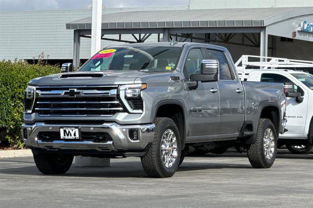 New 2026 Chevrolet Silverado 3500 LTZ w/ LTZ Premium Package image 8