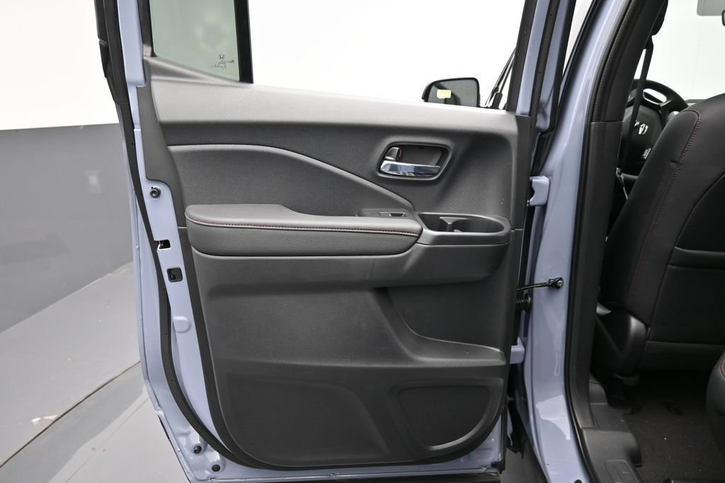 New 2026 Honda Ridgeline Black Edition image 22