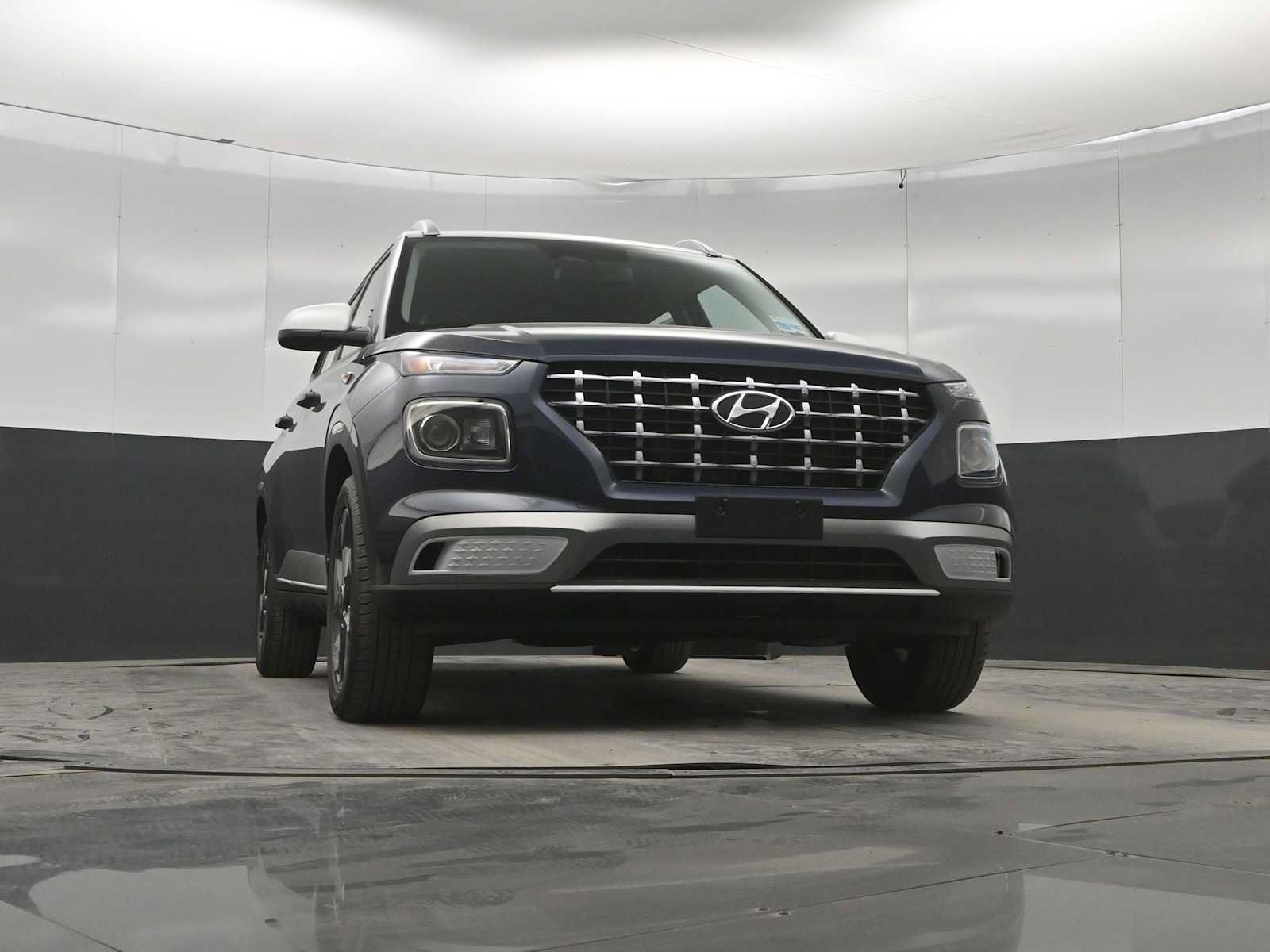New 2026 Hyundai Venue SEL FWD image 31