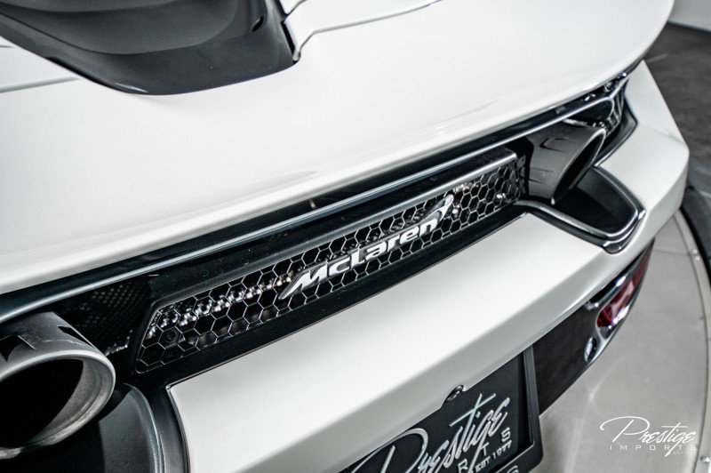 Used 2022 McLaren 720S Spider image 26