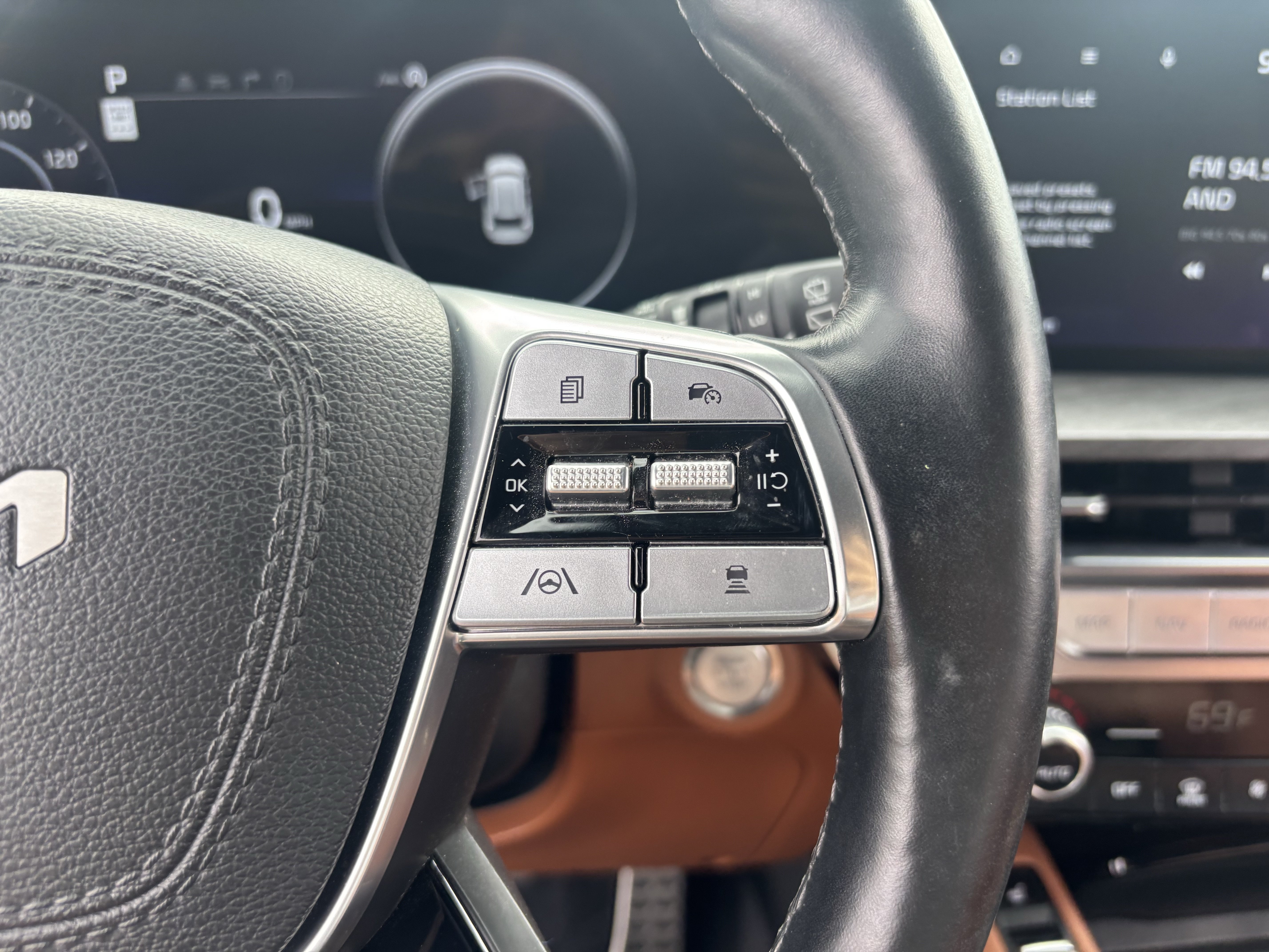 Certified 2025 Kia Telluride SX X-Line AWD/4WD image 26