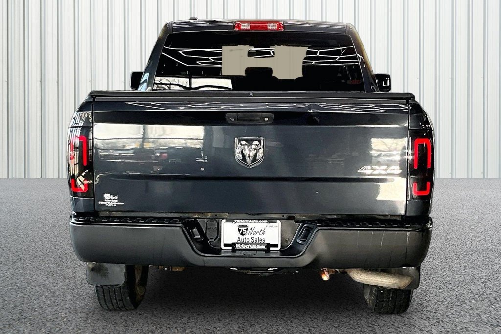 Used 2018 RAM 1500 Express AWD/4WD image 5
