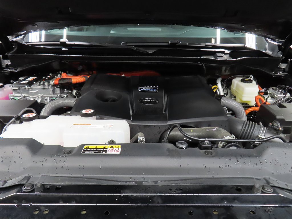 Used 2025 Toyota Sequoia SR5 image 27