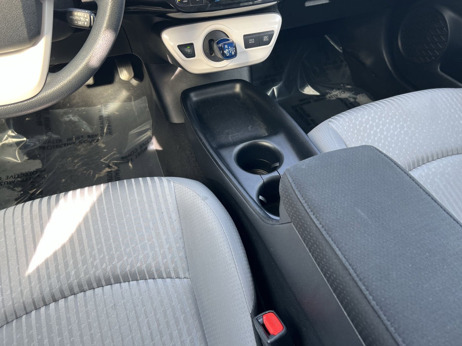 Used 2017 Toyota Prius Two image 21