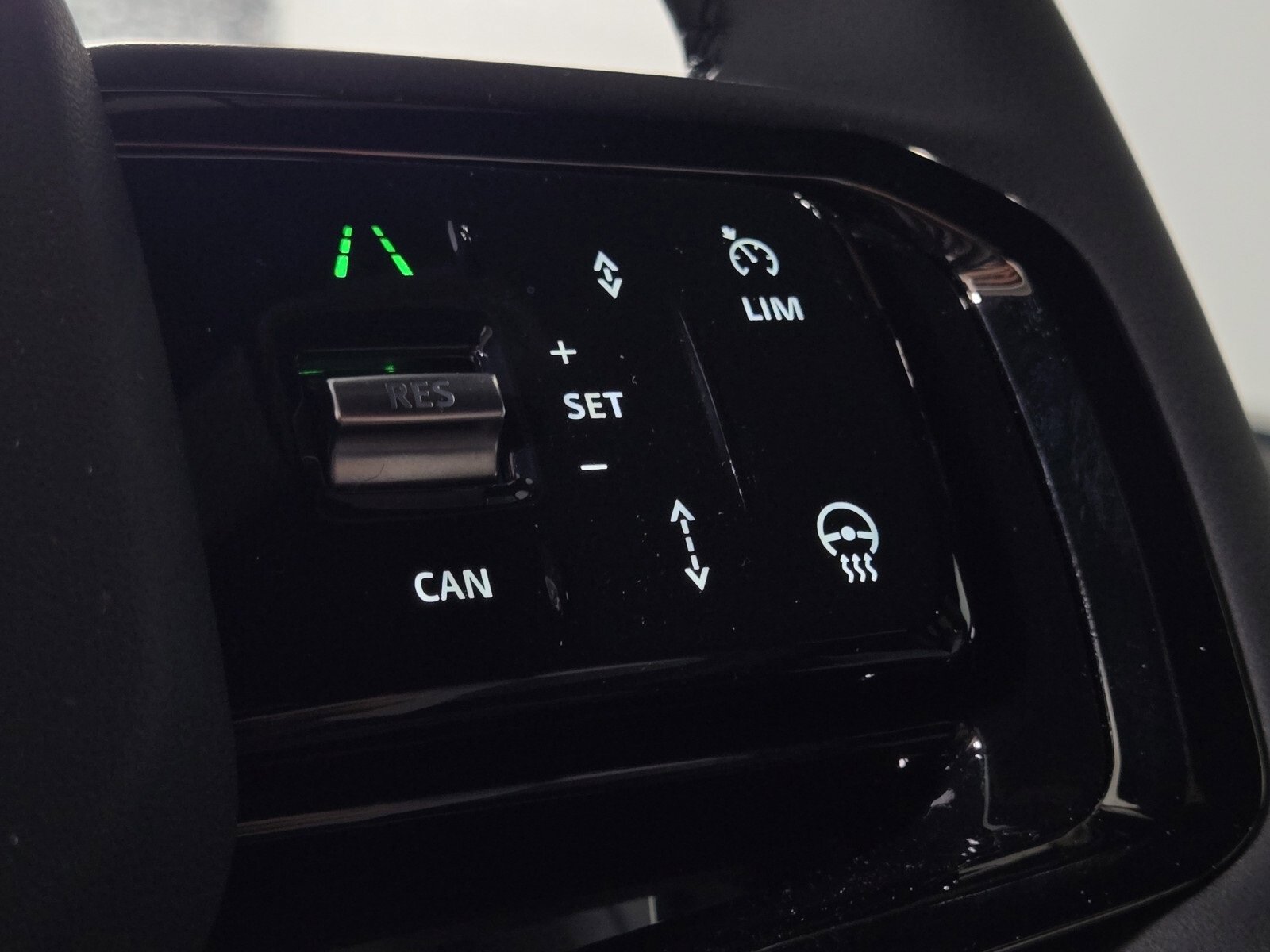 New 2026 Land Rover Range Rover Evoque Dynamic SE image 24