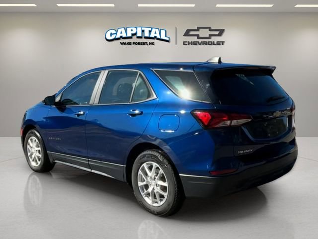 Used 2022 Chevrolet Equinox LS image 3