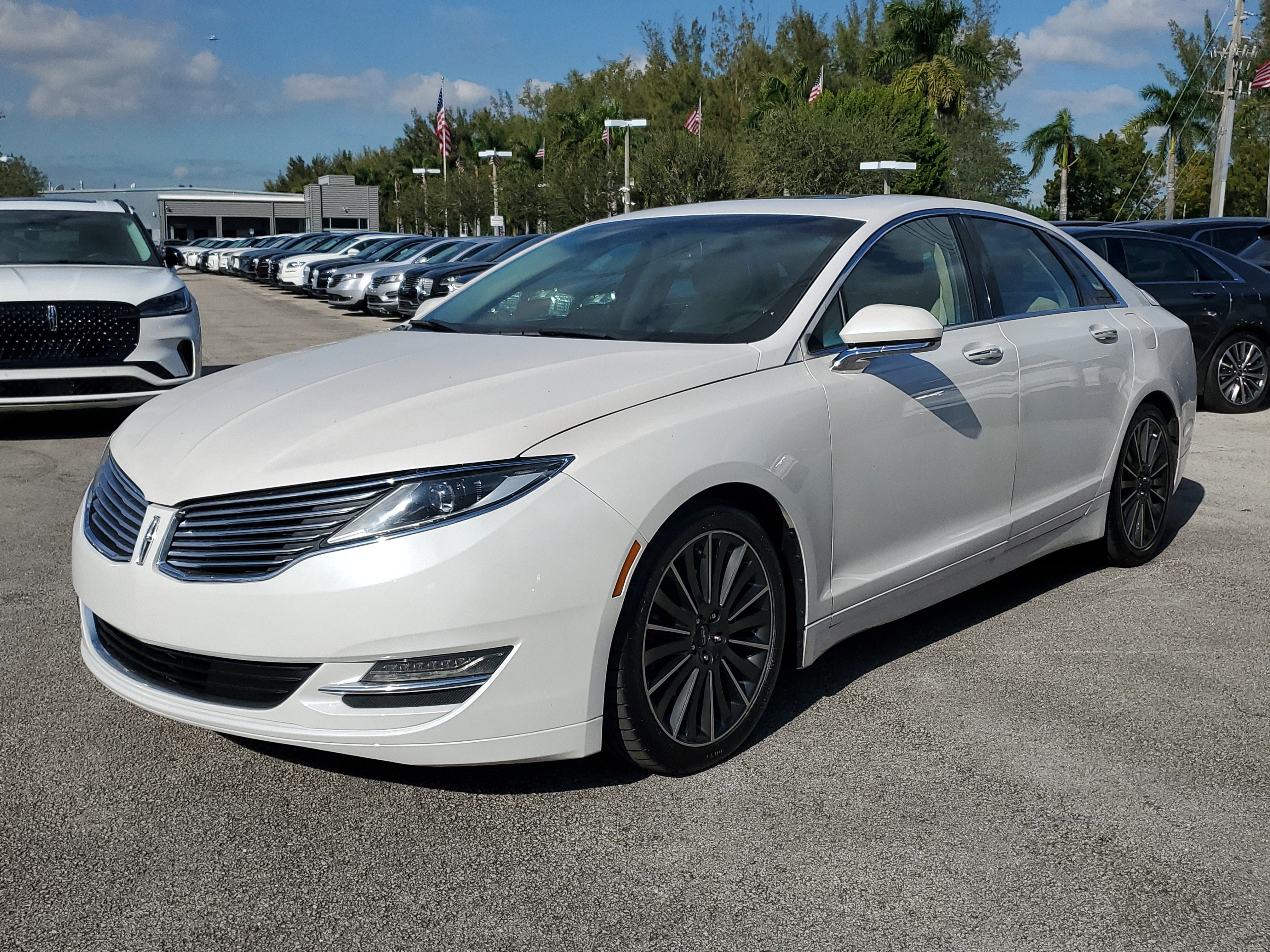 Used 2016 Lincoln MKZ w/ Equipment Group 300A Reserve image 3