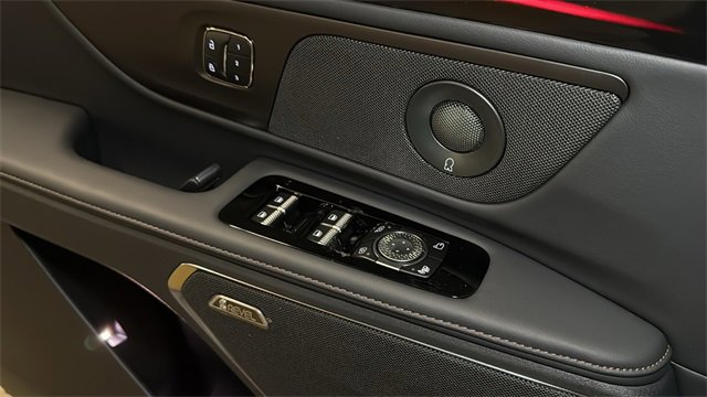 New 2026 Lincoln Nautilus Reserve image 31