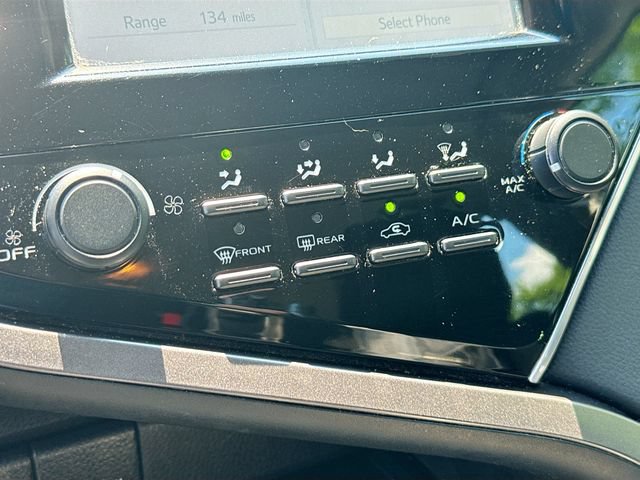 Used 2018 Toyota Camry LE FWD image 20