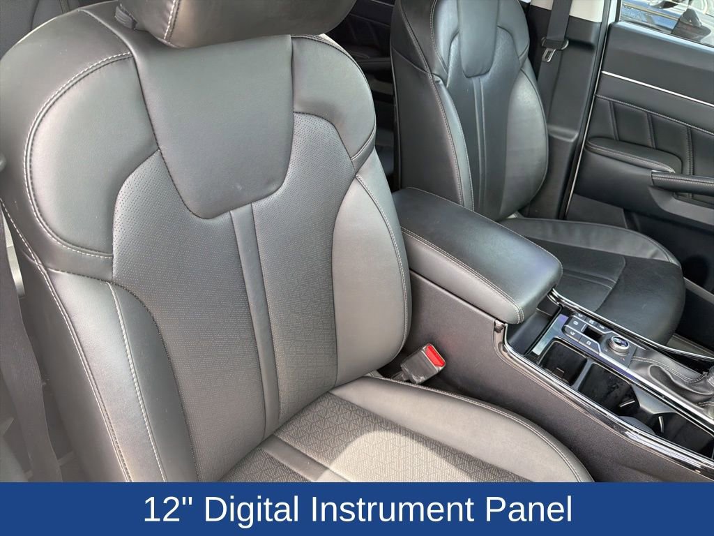 Used 2023 Kia Sorento SX image 13