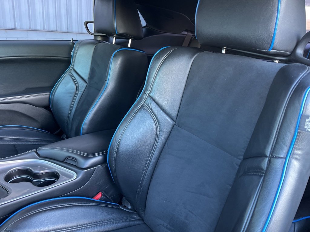 Used 2022 Dodge Challenger R/T w/ Blacktop Package image 3