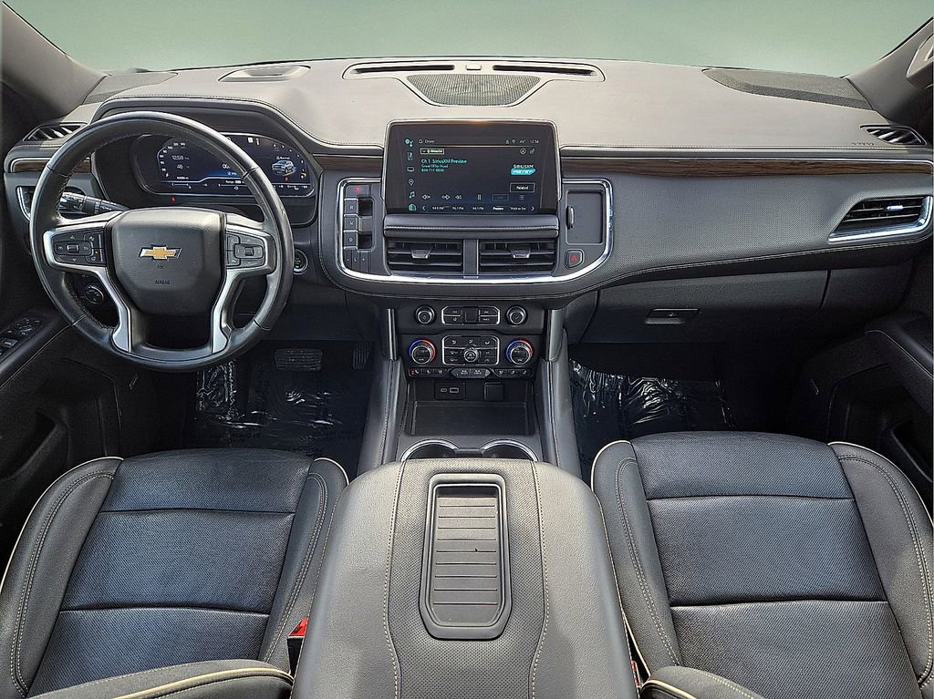 Used 2023 Chevrolet Suburban Premier image 18
