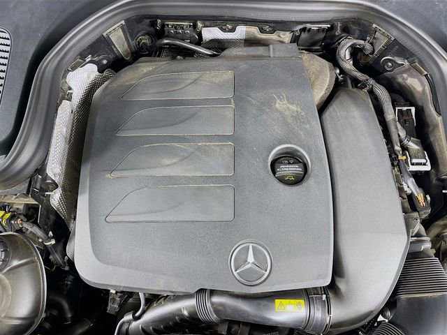 Used 2021 Mercedes-Benz GLC 300 4MATIC image 31