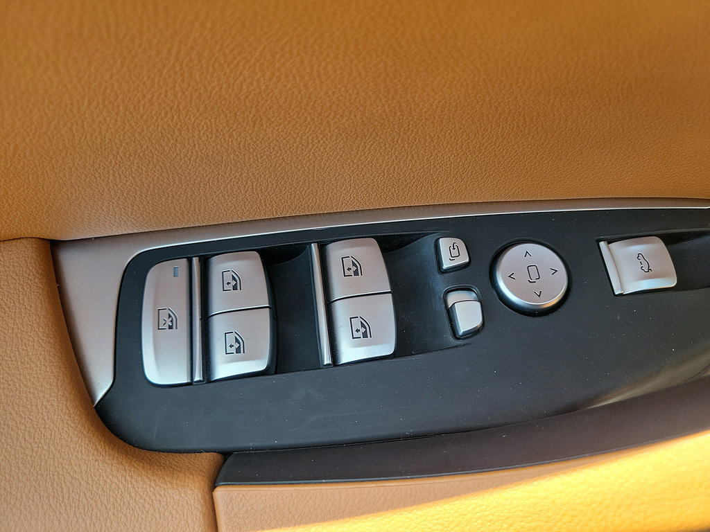 Used 2024 BMW X3 sDrive30i w/ Convenience Package RWD image 21