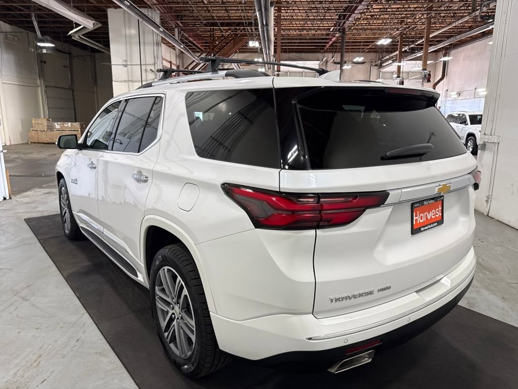 Certified 2022 Chevrolet Traverse High Country w/ LPO, 'HIT The Road' Package image 5