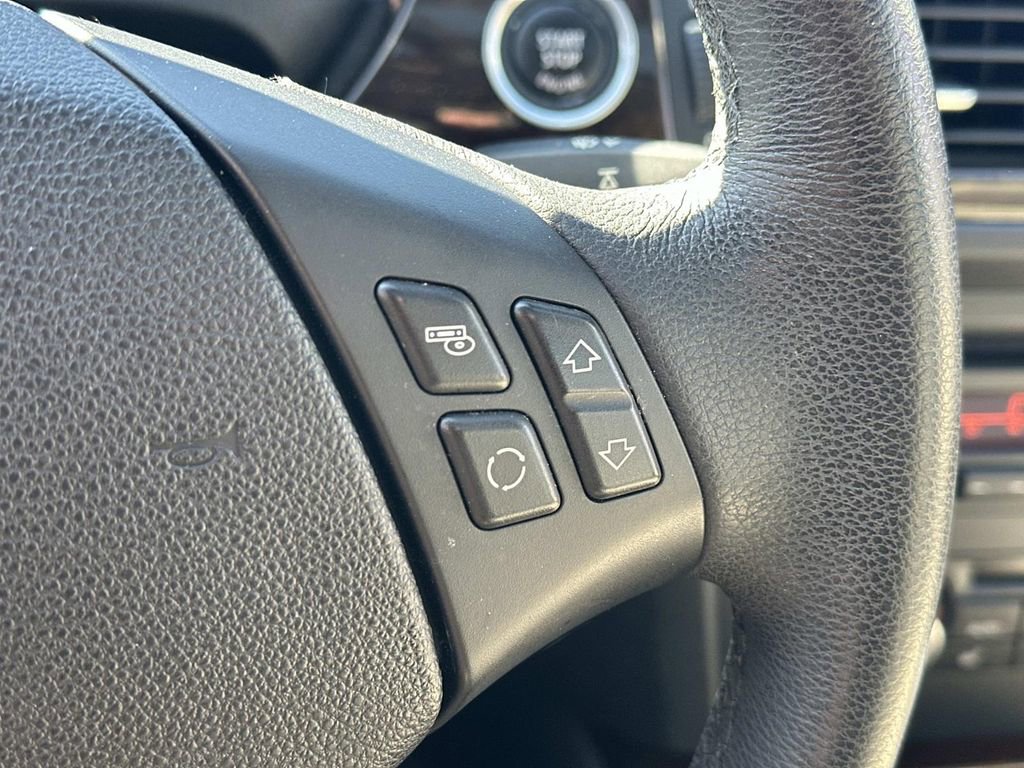 Used 2010 BMW 328i Sedan image 23