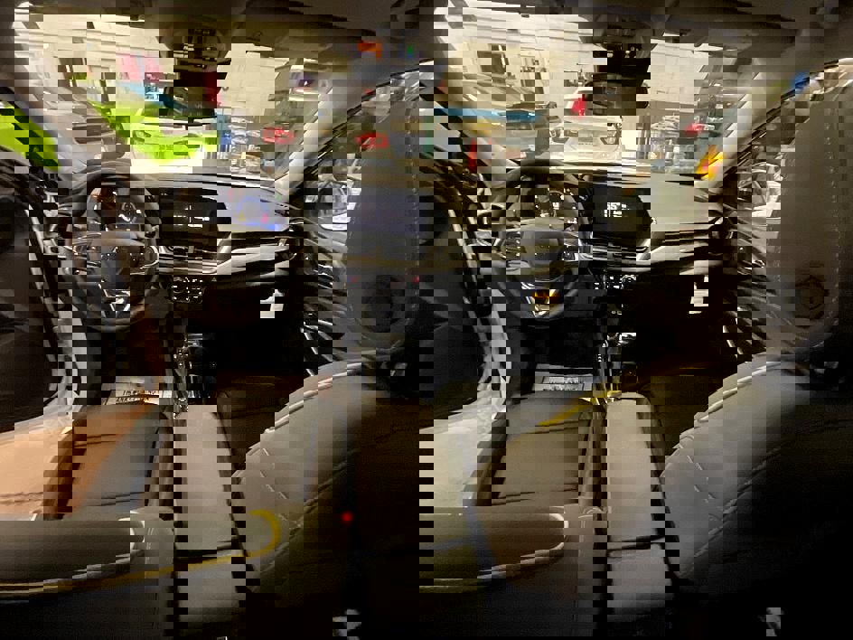 New 2026 Chevrolet Trax ACTIV w/ Sunroof Package image 3