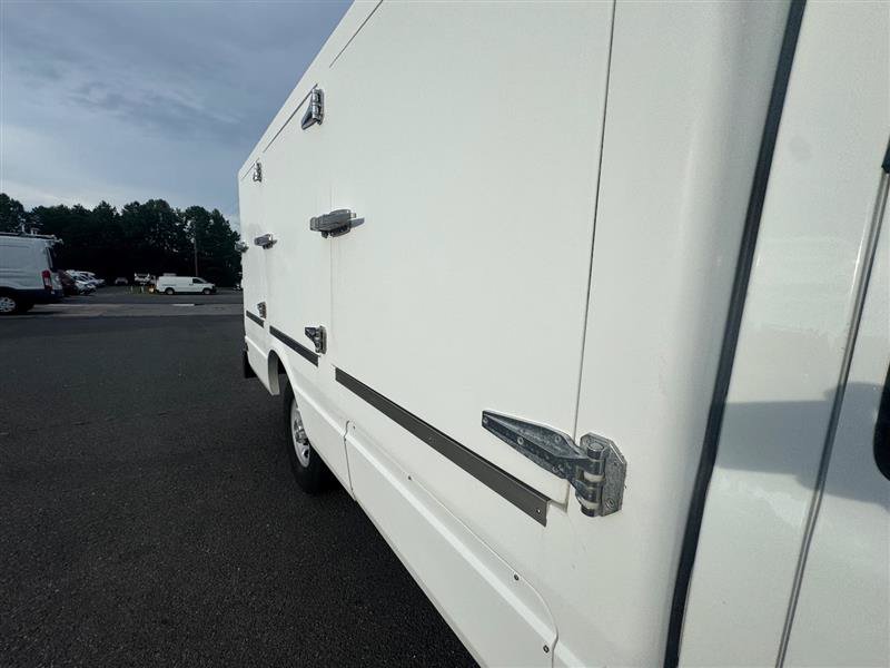 Used 2014 Chevrolet Express 3500 RWD image 21