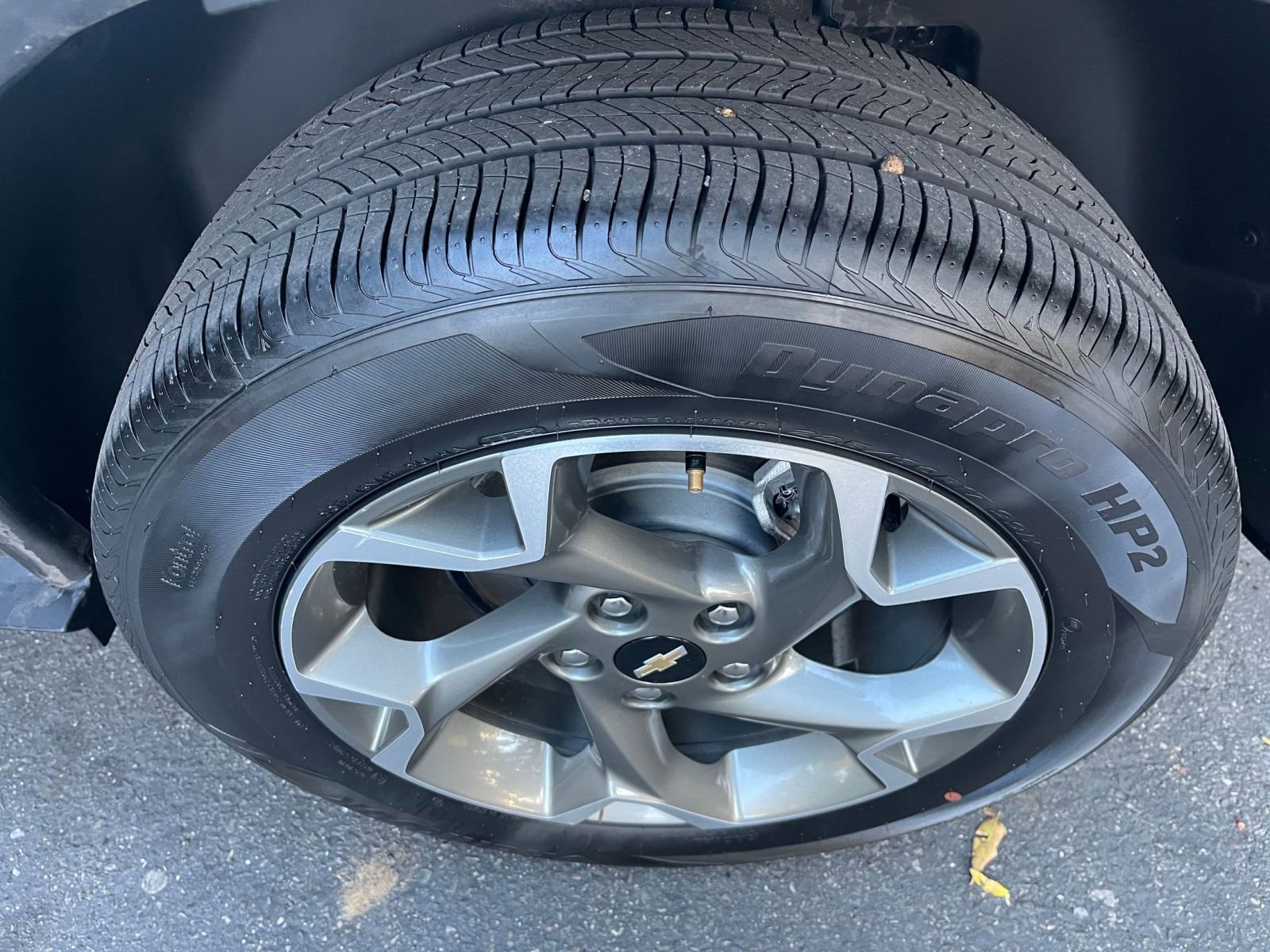 Used 2025 Chevrolet Trax LT w/ LT Convenience Package image 28