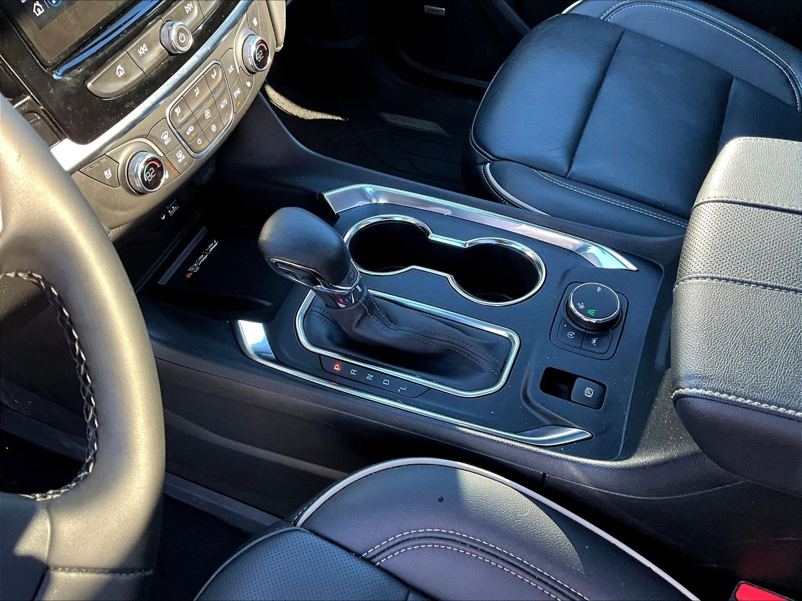Used 2023 Chevrolet Traverse Premier w/ Redline Edition FWD image 18