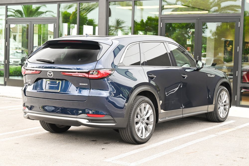 Certified 2025 MAZDA CX-90 3.3 Turbo w/ Premium Plus Pkg image 4