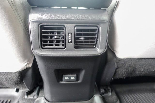 Used 2022 Toyota RAV4 XLE image 27
