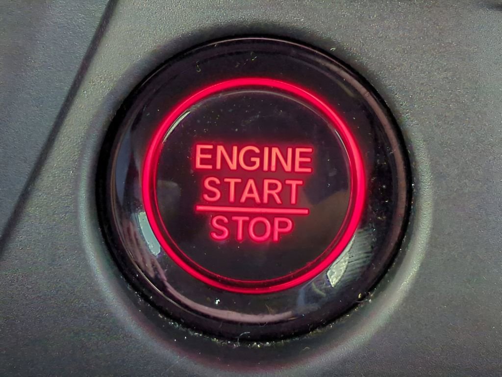 Used 2024 Honda Pilot Touring image 30