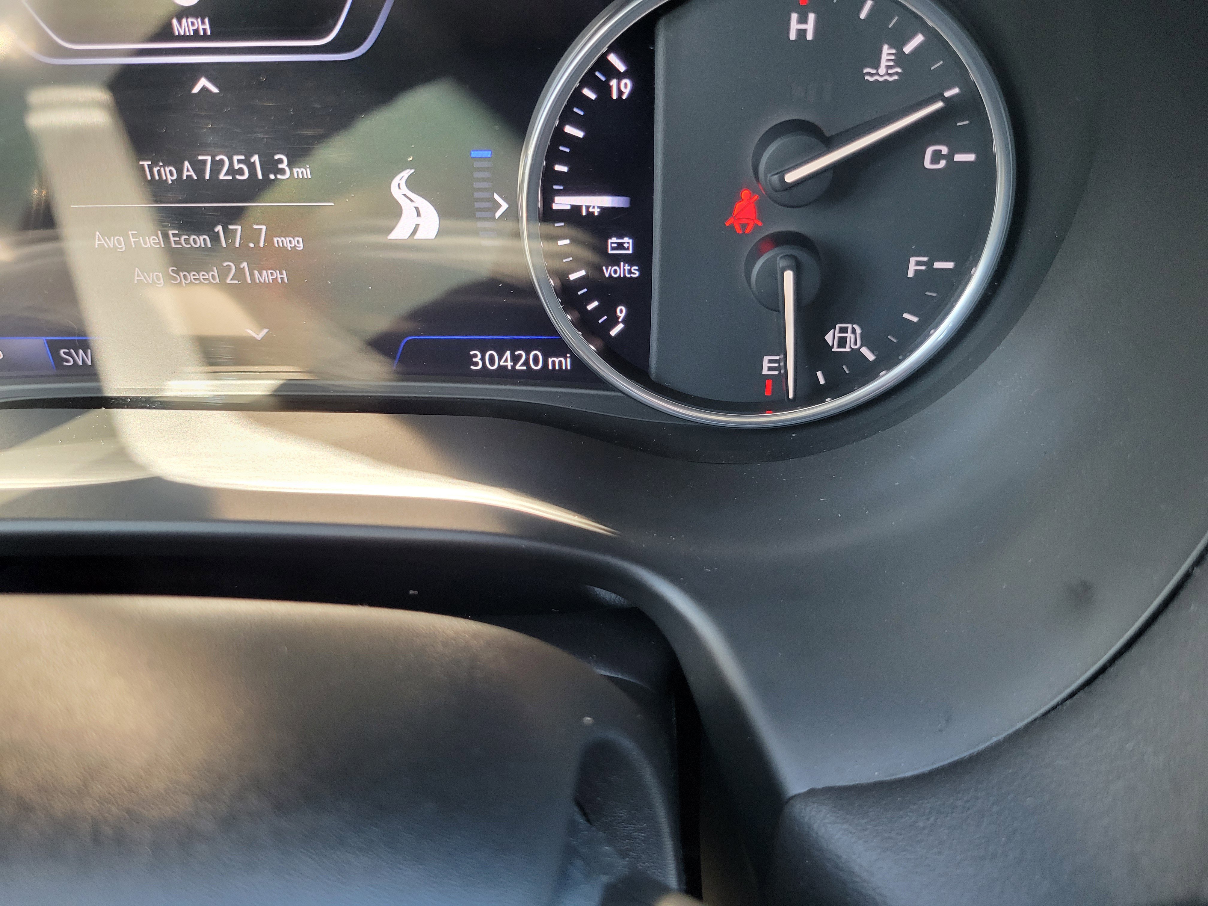 Used 2022 Buick Enclave Premium w/ Experience Buick Package image 30