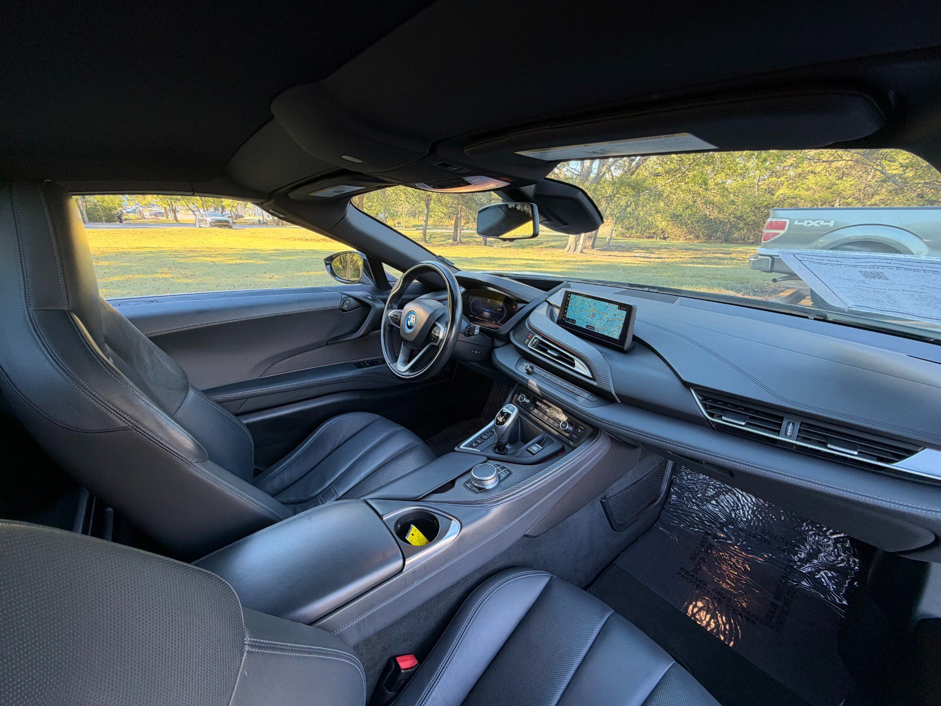 Used 2019 BMW i8 Roadster AWD/4WD image 26